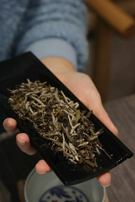 深圳全场高价回收品品香绿雪芽中茶蝴蝶牌等白茶上门回收免费估价变现